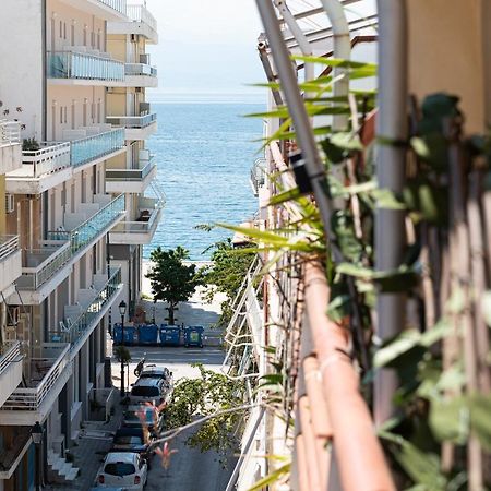 Loutraki Apartment Greek Open House Exterior foto